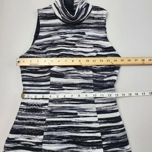 KEEPSAKE Women's Size XS Painted Stripe Subtract Dress NEW - Picture 13 of 14